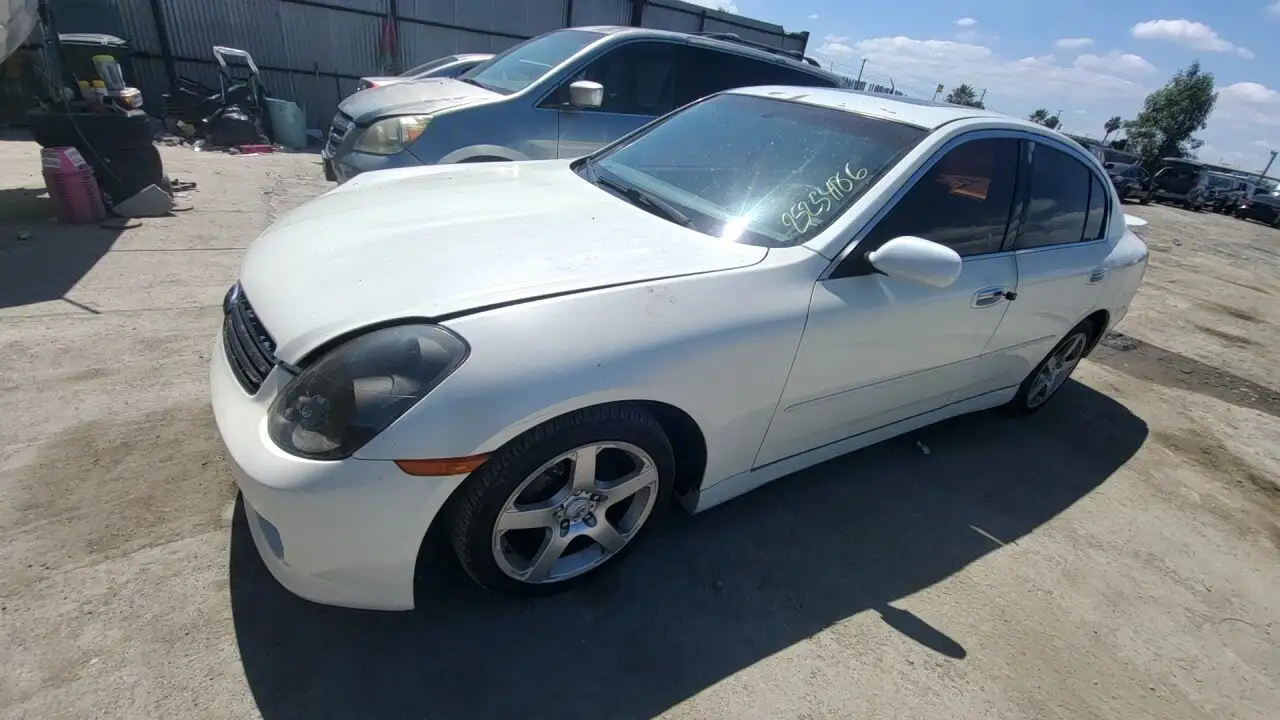 Photo of 2004 Infiniti G35