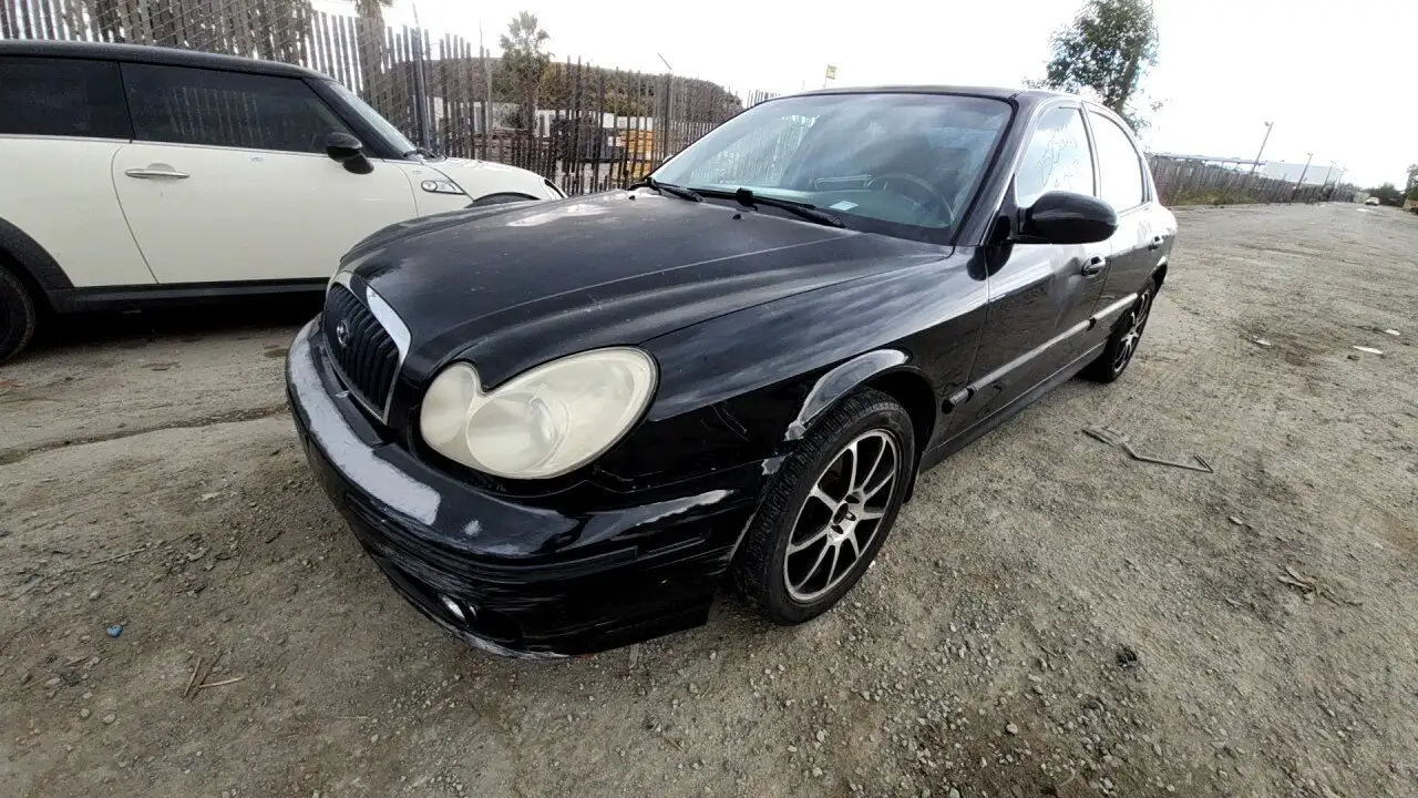 Photo of 2005 Hyundai Sonata
