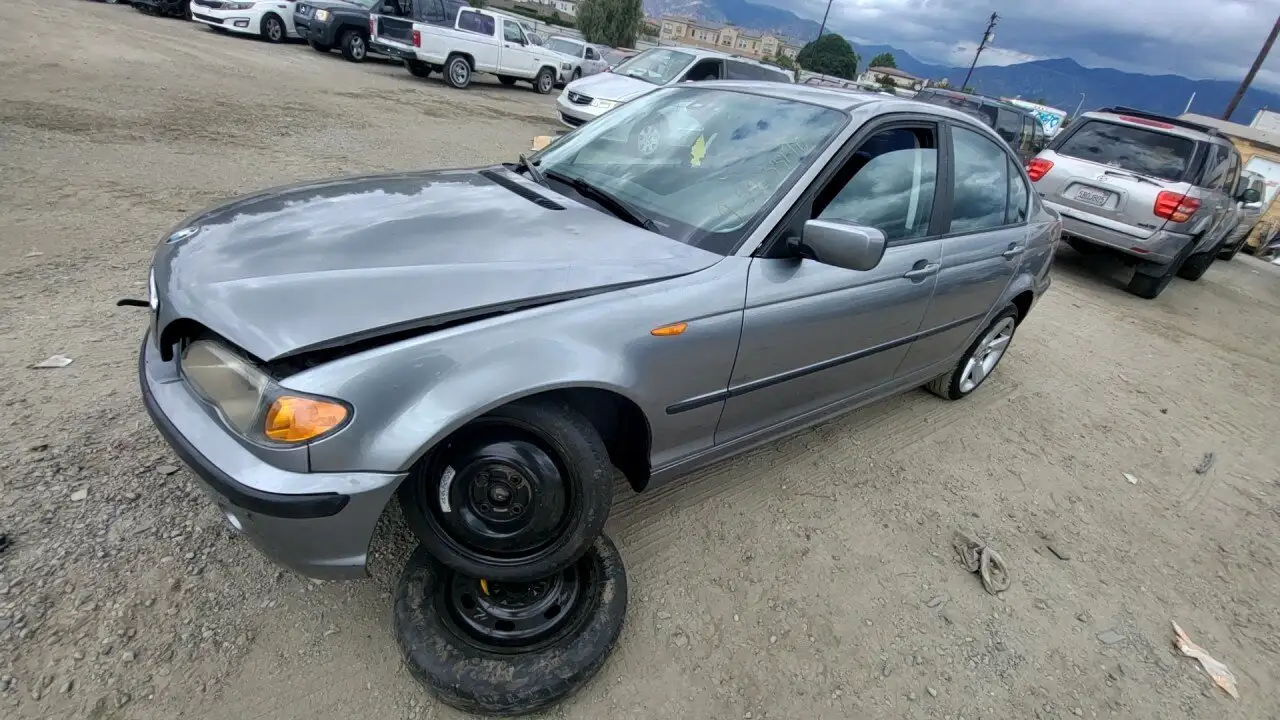 Photo of 2004 Bmw 325I