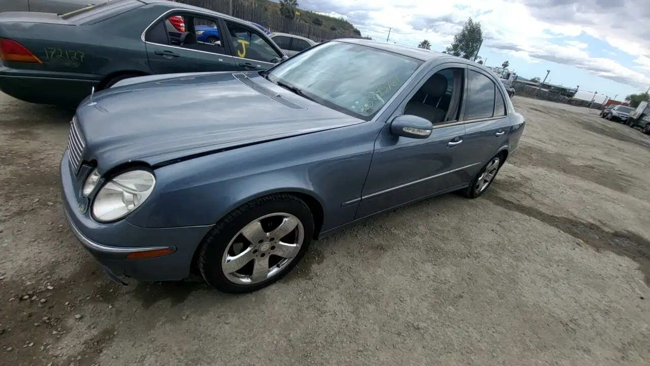 Photo of 2005 Mercedes-Benz E320