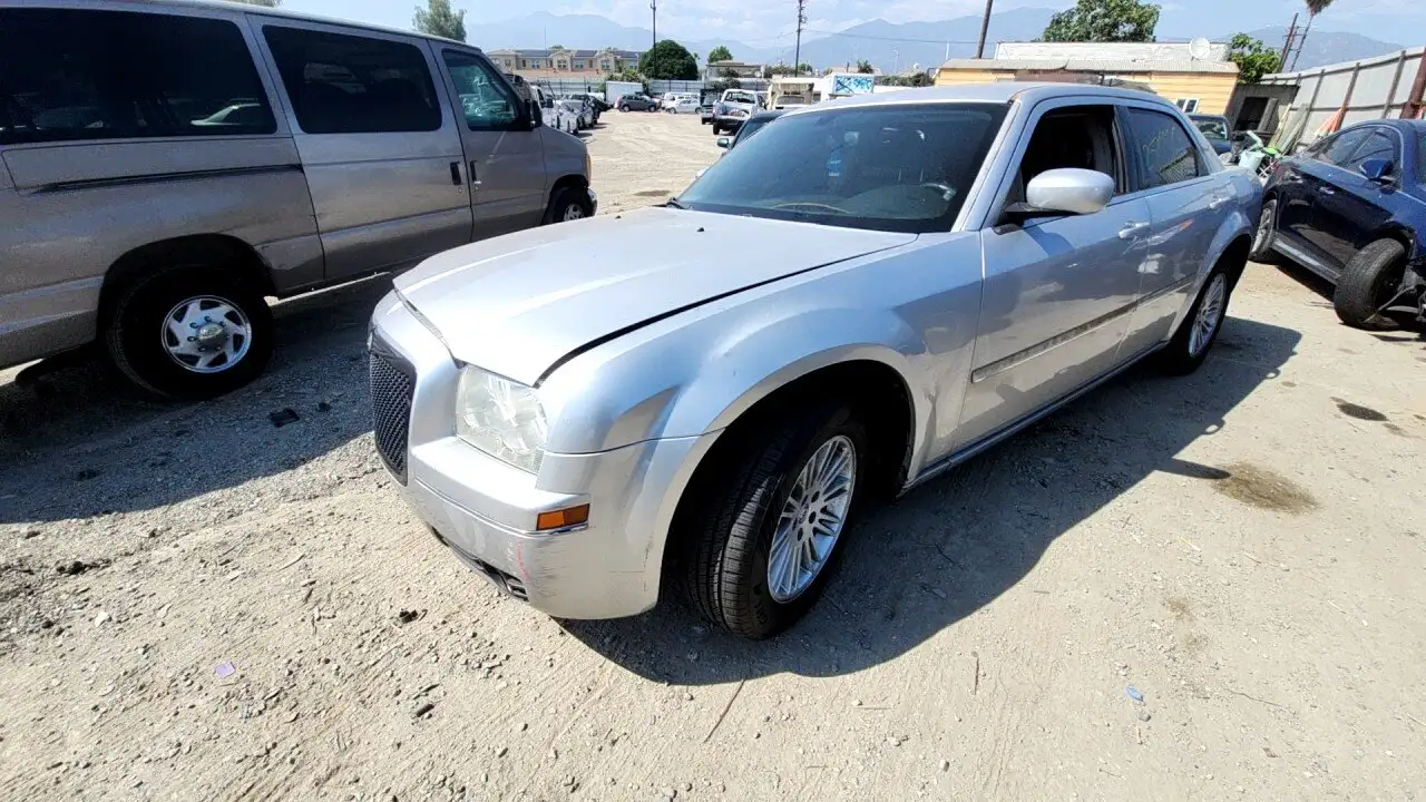 Photo of 2005 Chrysler 300