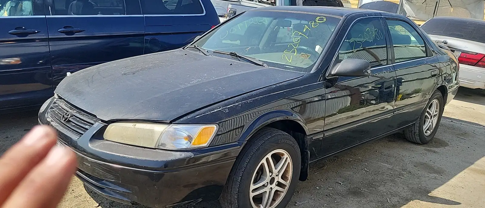Photo of 1999 Toyota Camry
