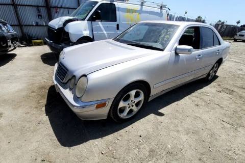 Photo of 2002 Mercedes-Benz E320
