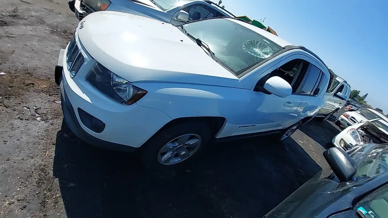 Photo of 2017 Jeep Compass