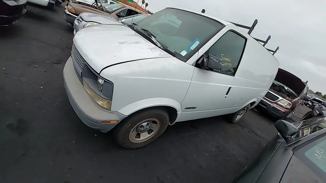 Photo of 2001 Chevrolet Astro