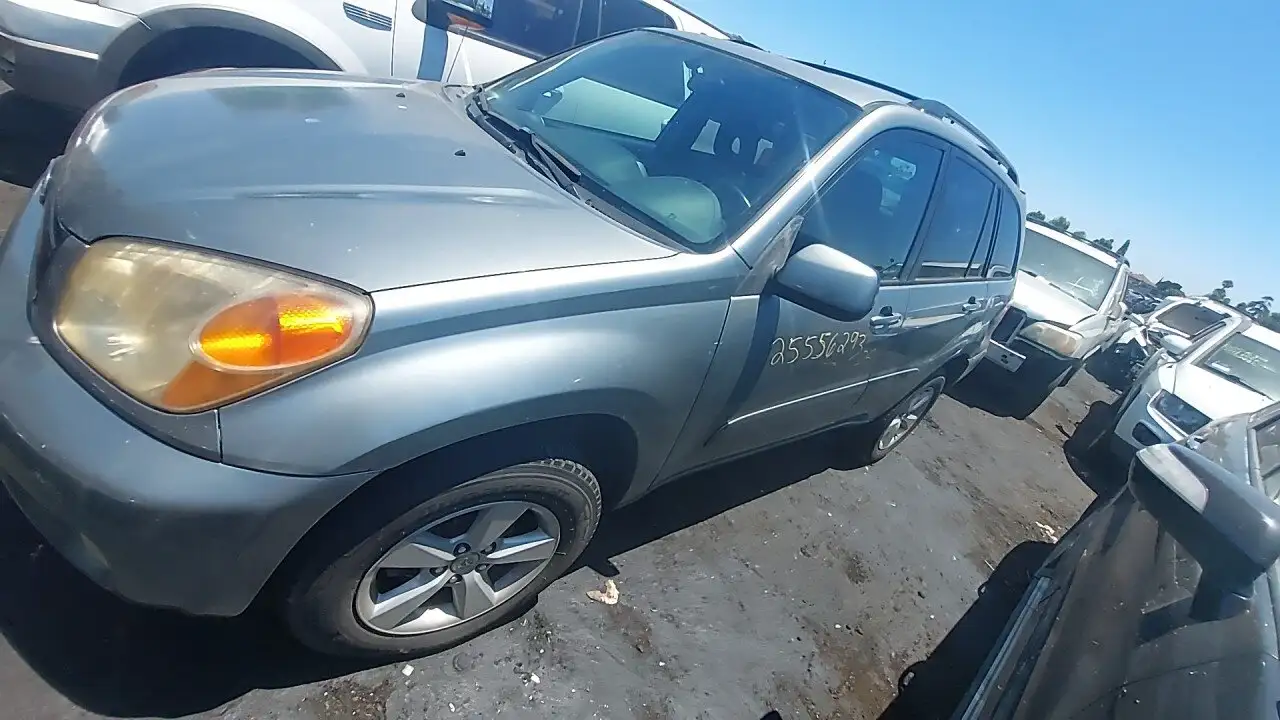 Photo of 2005 Toyota Rav4