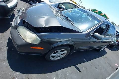 Photo of 2000 Nissan Maxima