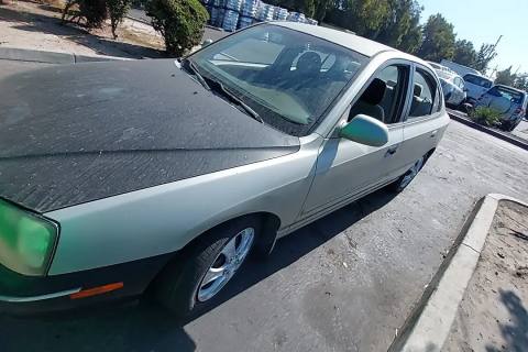 Photo of 2003 Hyundai Elantra