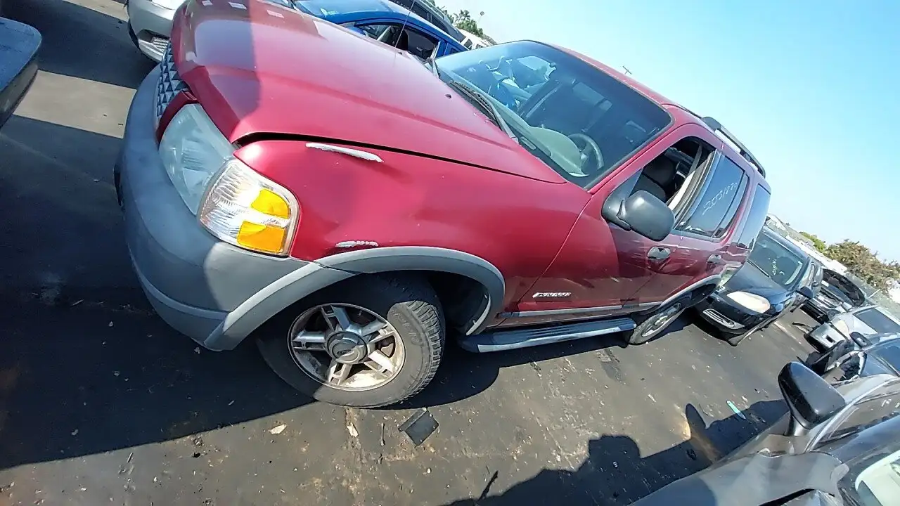Photo of 2004 Ford Explorer