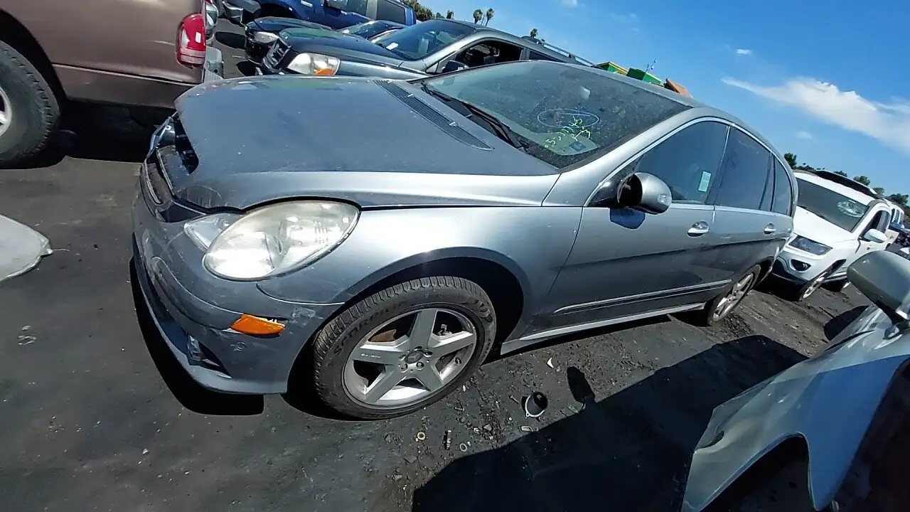 Photo of 2010 Mercedes-Benz R350