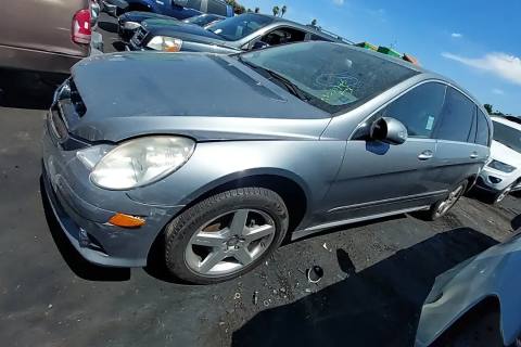 Photo of 2010 Mercedes-Benz R350