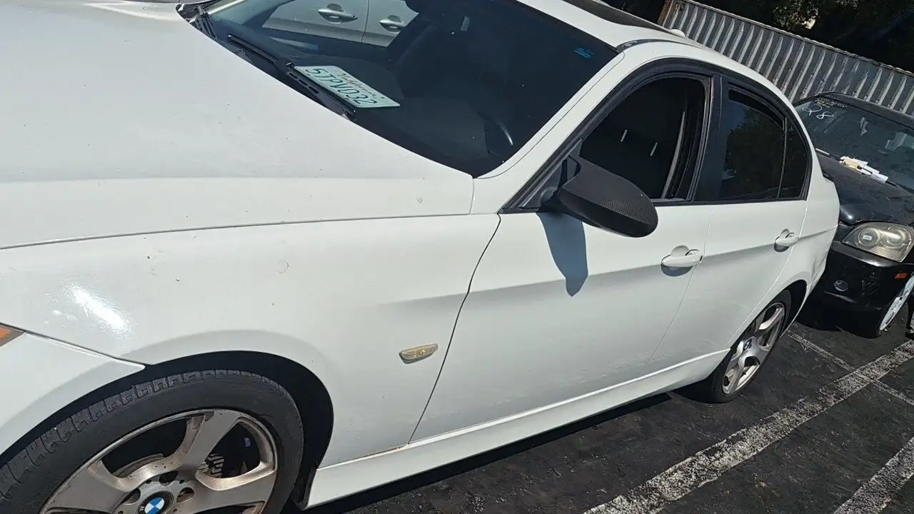 Photo of 2006 Bmw 325I