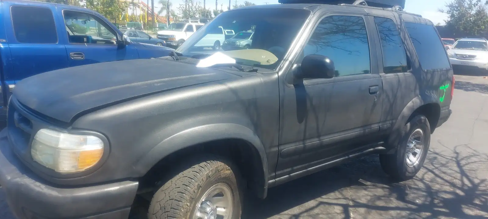 Photo of 1999 Ford Explorer
