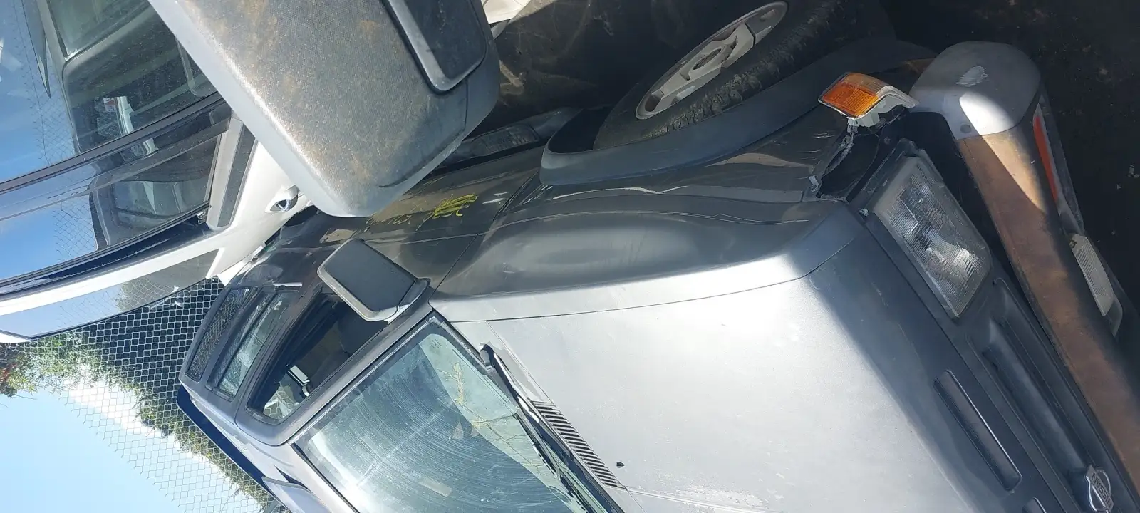 Photo of 1994 Nissan Pathfinder