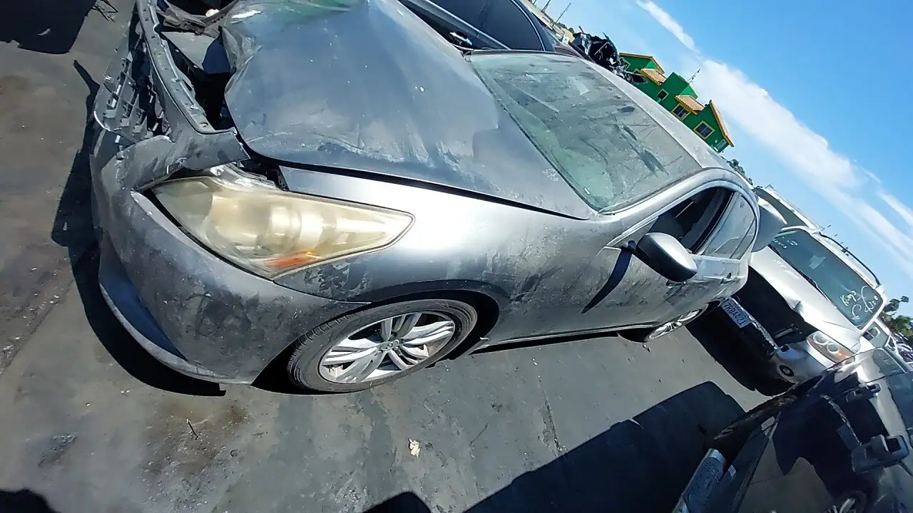 Photo of 2010 Infiniti G37