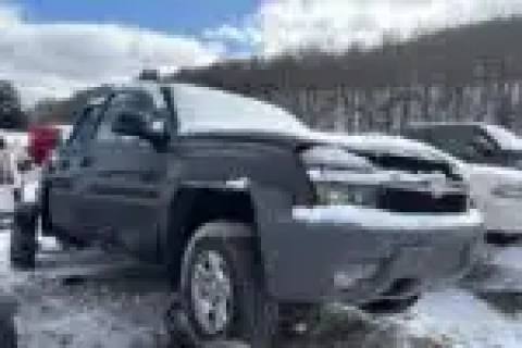 Photo of 2003 Chevrolet Avalanche