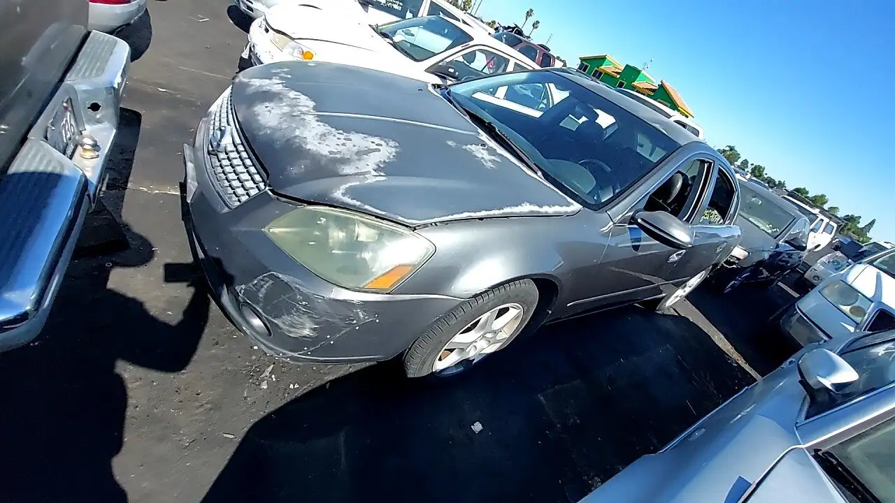 Photo of 2005 Nissan Altima