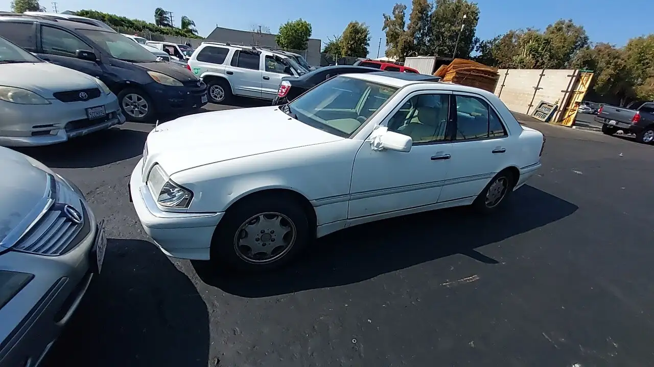 Photo of 2000 Mercedes-Benz C230