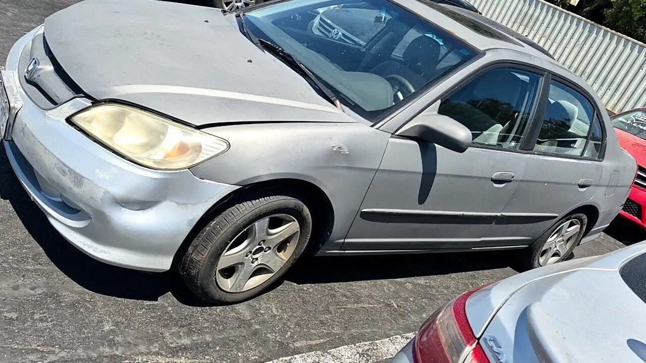 Photo of 2005 Honda Civic