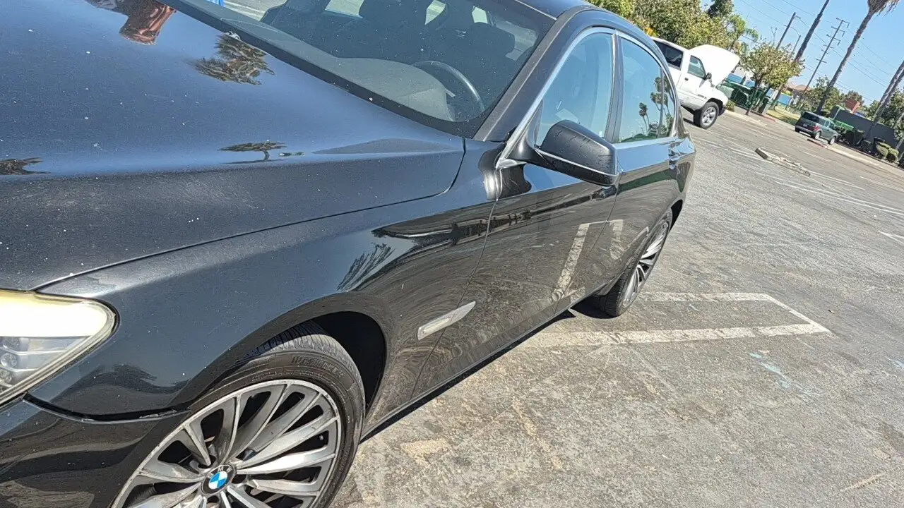 Photo of 2011 Bmw 740Li