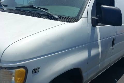 Photo of 1998 Ford E-250 Econoline