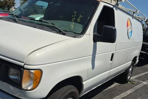 Photo of 2003 Ford E-350 Super Duty