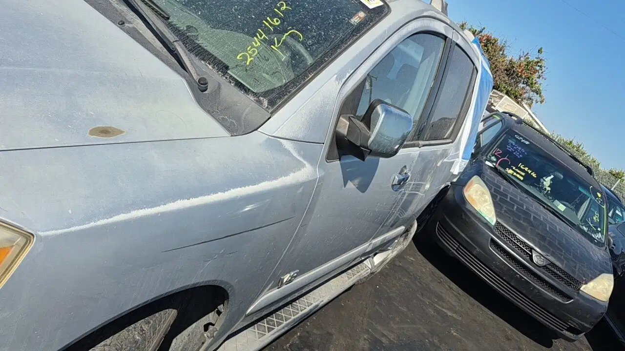 Photo of 2004 Nissan Pathfinder Armada