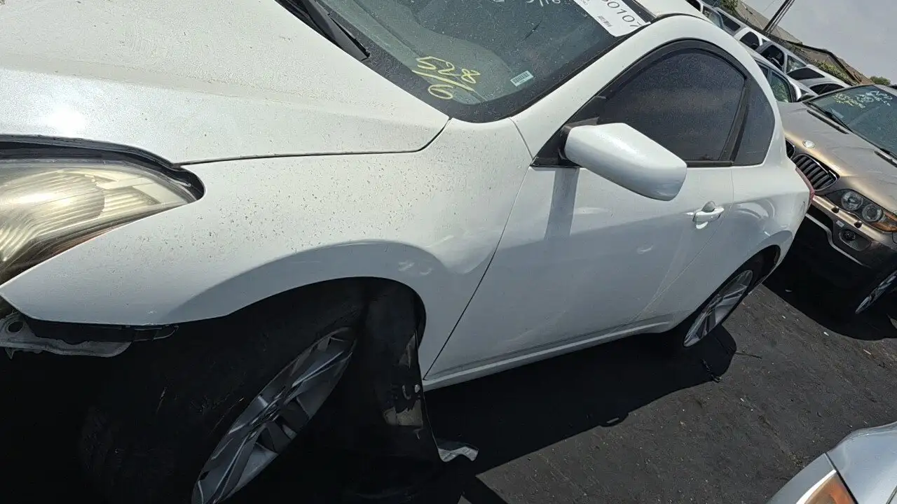 Photo of 2010 Nissan Altima