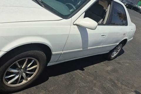 Photo of 2000 Toyota Camry