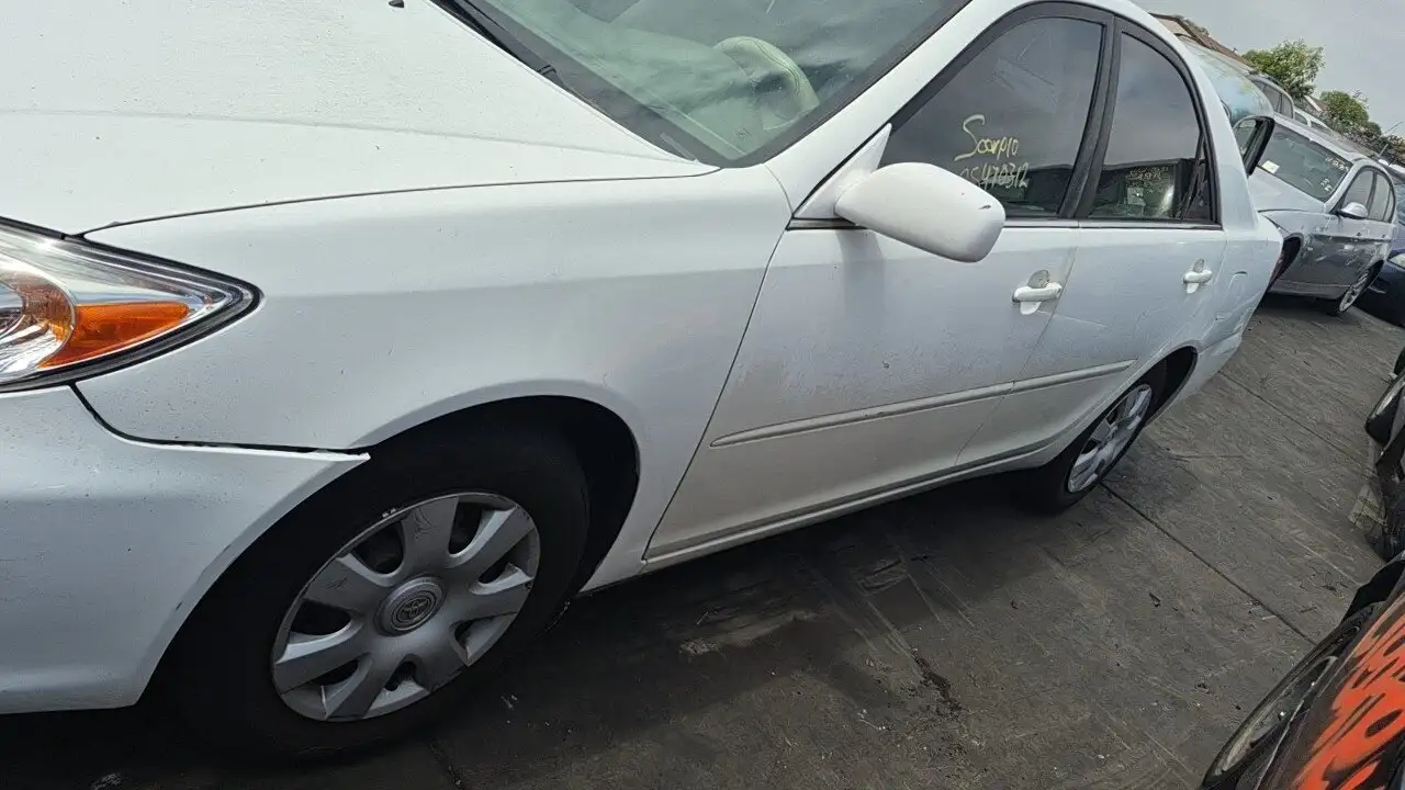 Photo of 2004 Toyota Camry