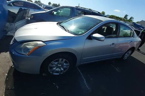 Photo of 2010 Nissan Altima
