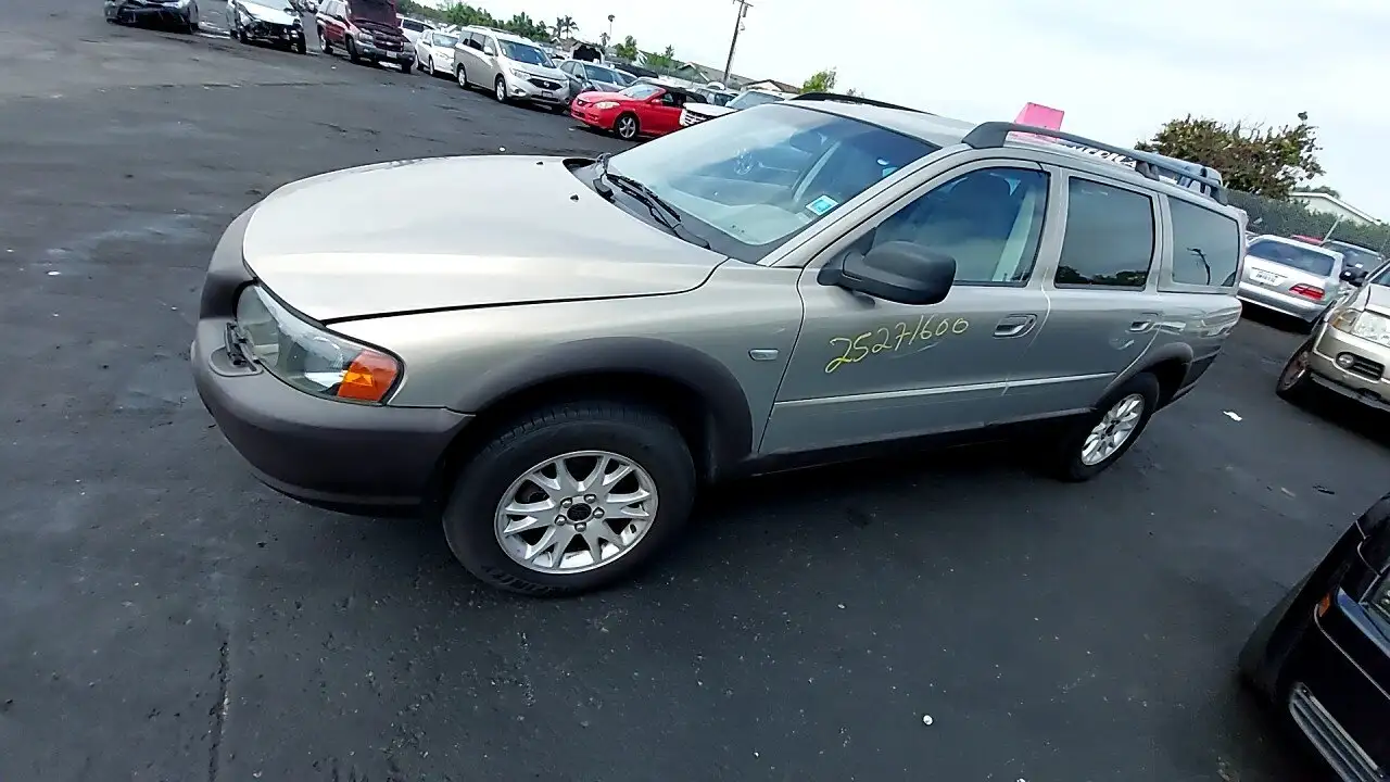 Photo of 2004 Volvo Xc70