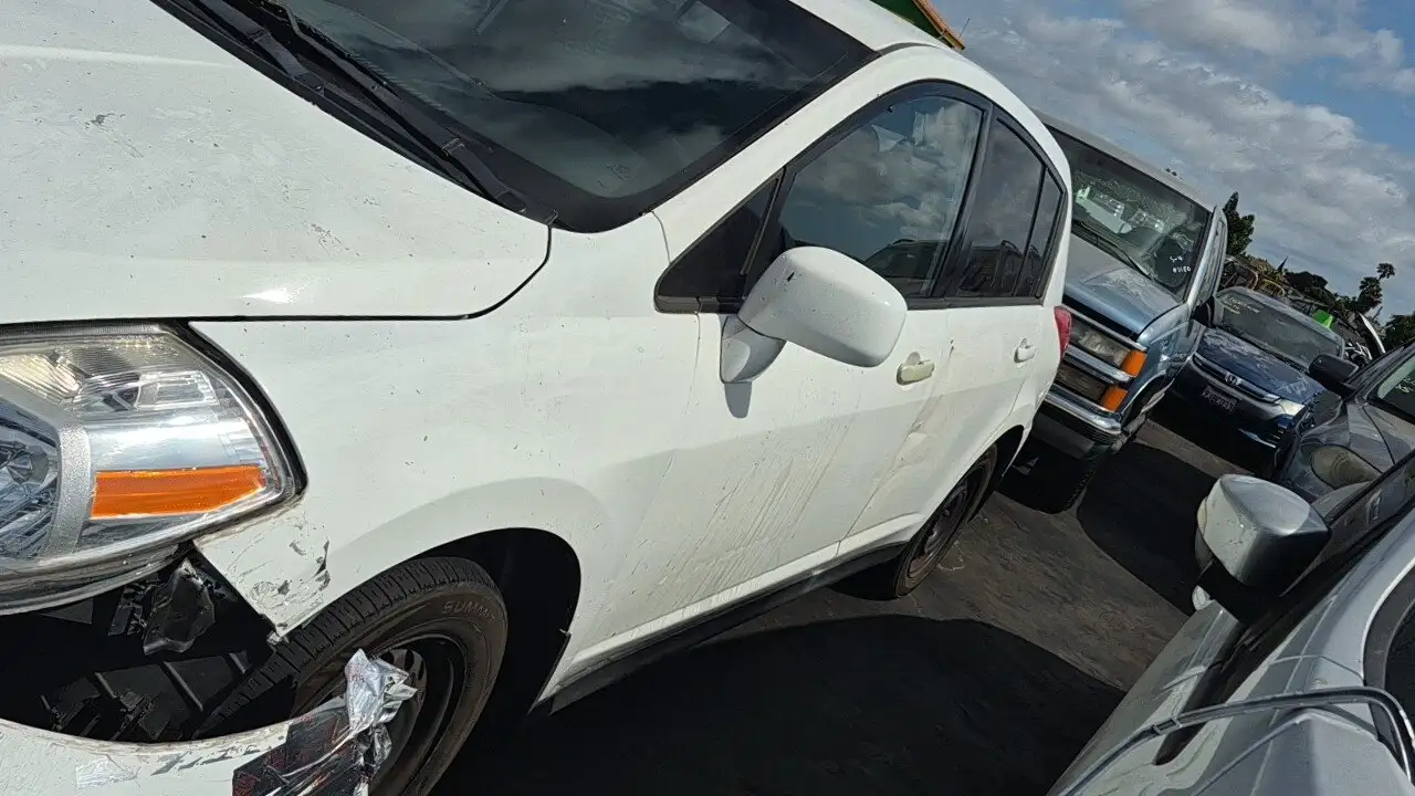 Photo of 2012 Nissan Versa