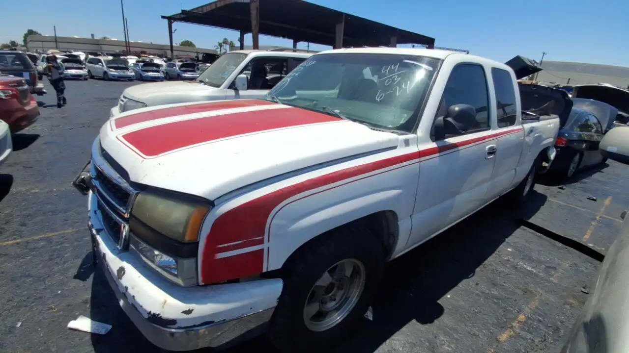 Photo of 2003 Chevrolet Silverado 1500