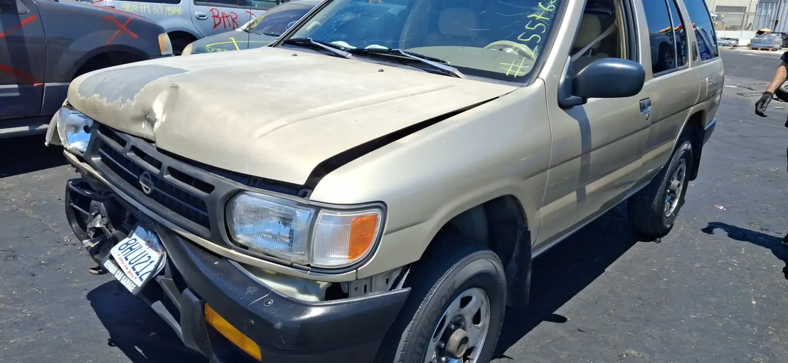 Photo of 1997 Nissan Pathfinder