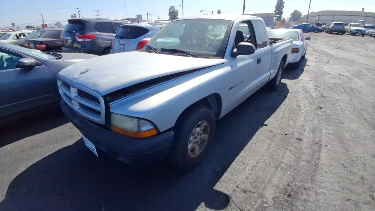 Photo of 2002 Dodge Dakota