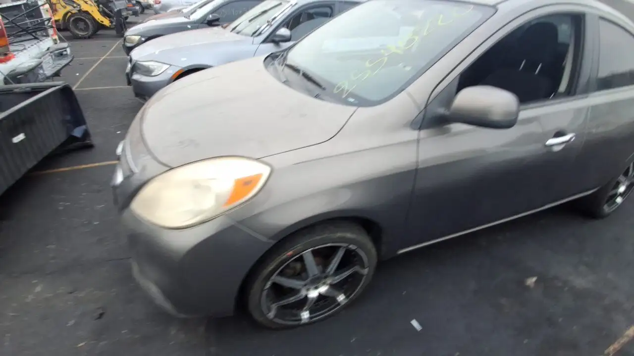 Photo of 2012 Nissan Versa