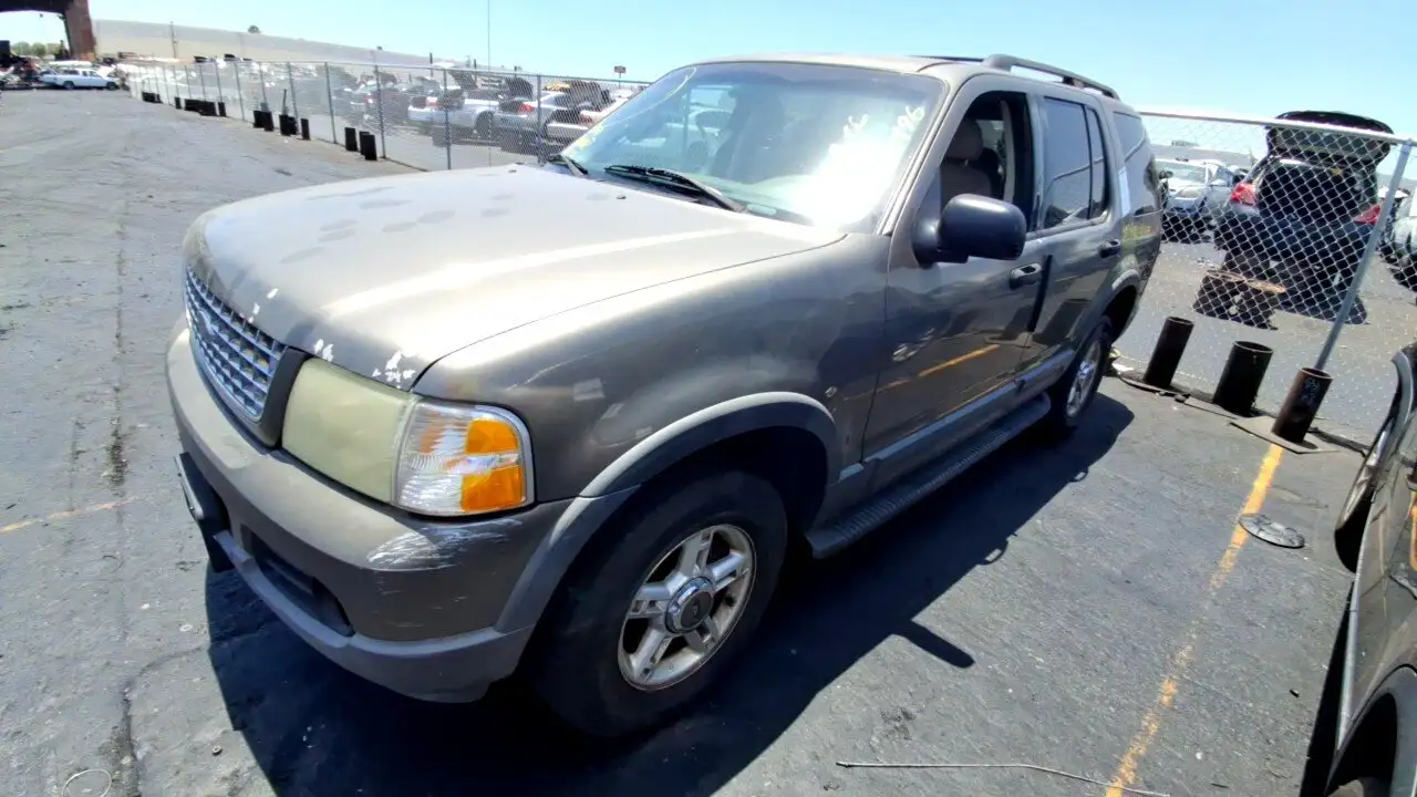 Photo of 2003 Ford Explorer