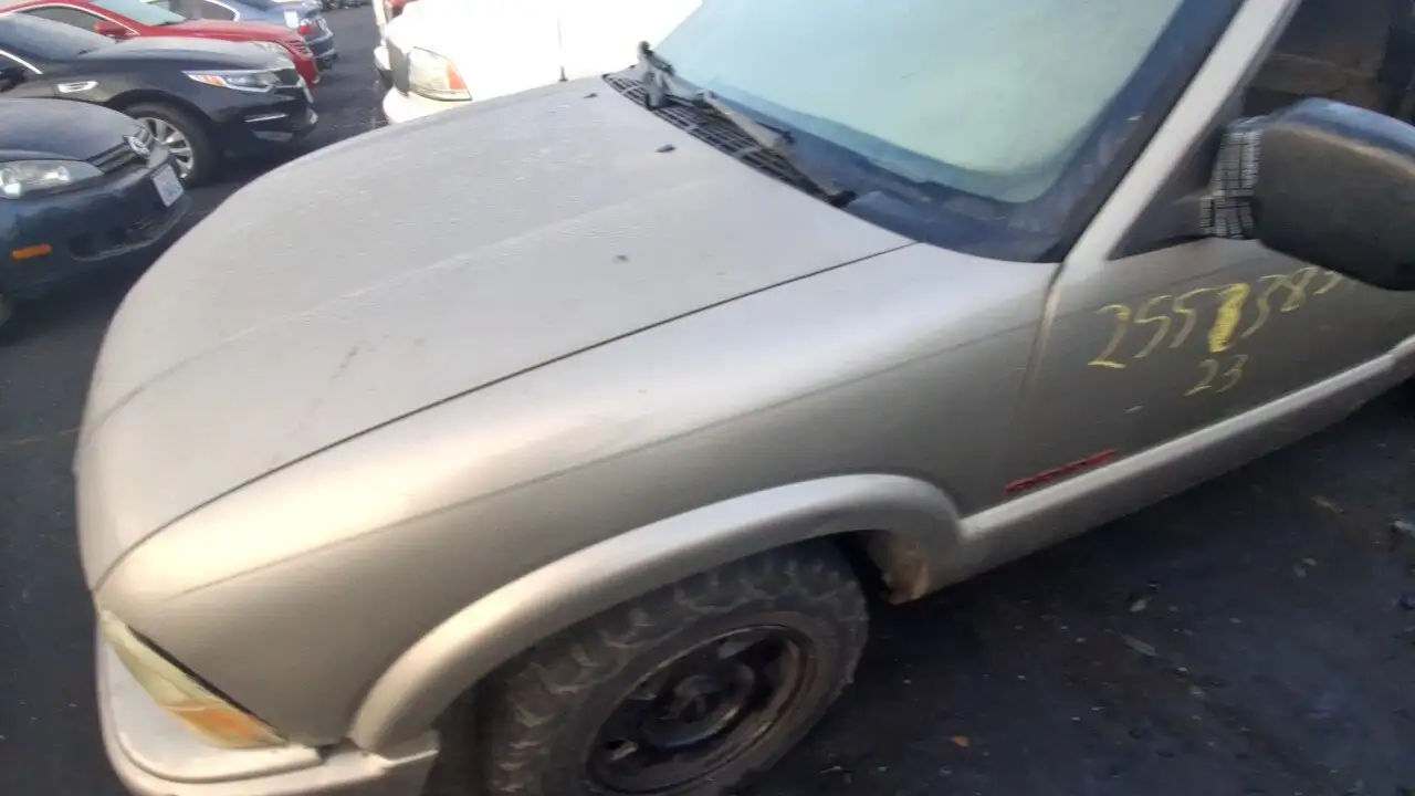 Photo of 2001 Gmc Sonoma