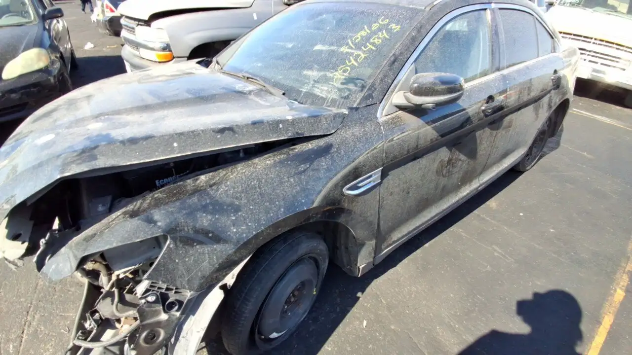 Photo of 2013 Ford Taurus