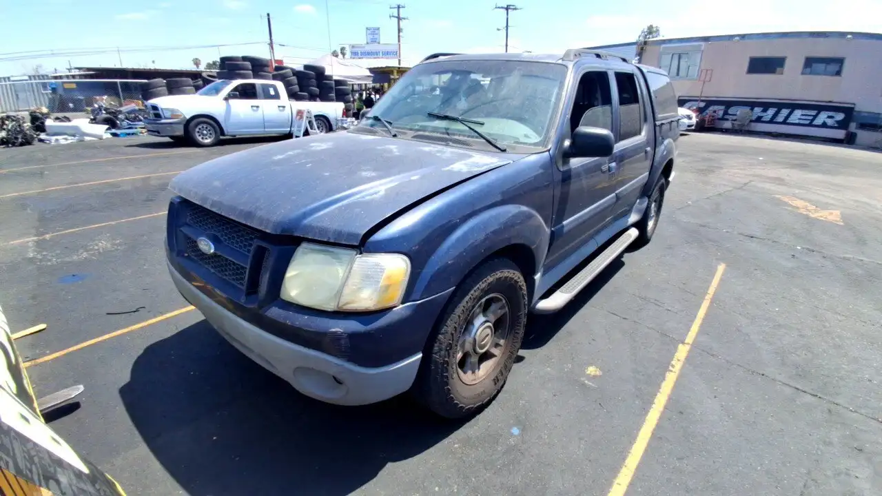 Photo of 2003 Ford Explorer Sport Trac