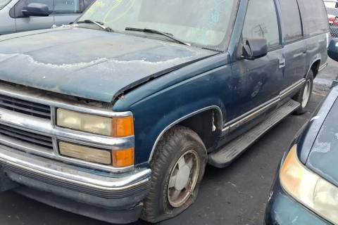 Photo of 1998 Chevrolet C1500 Suburban