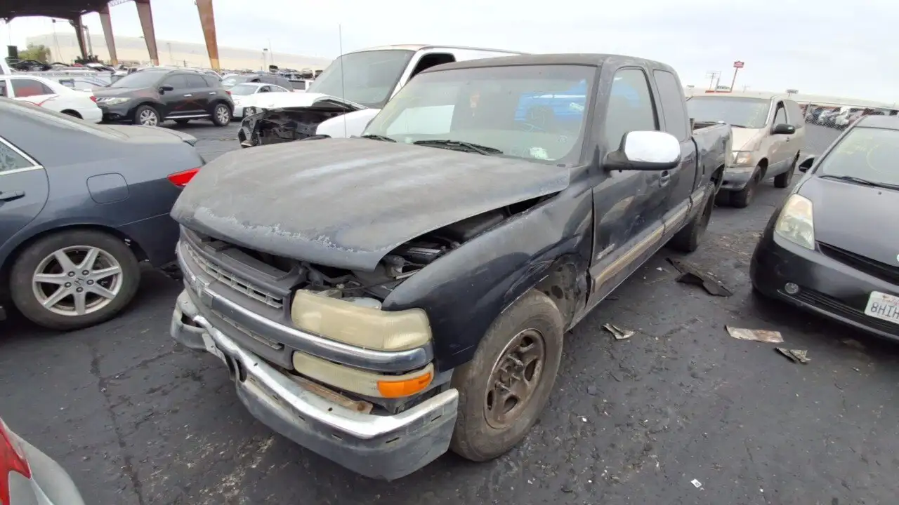 Photo of 2002 Chevrolet Silverado 1500
