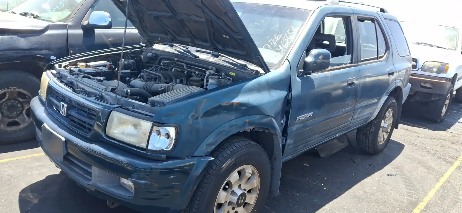 Photo of 1999 Honda Passport