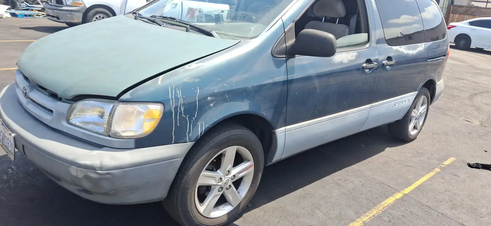 Photo of 1998 Toyota Sienna
