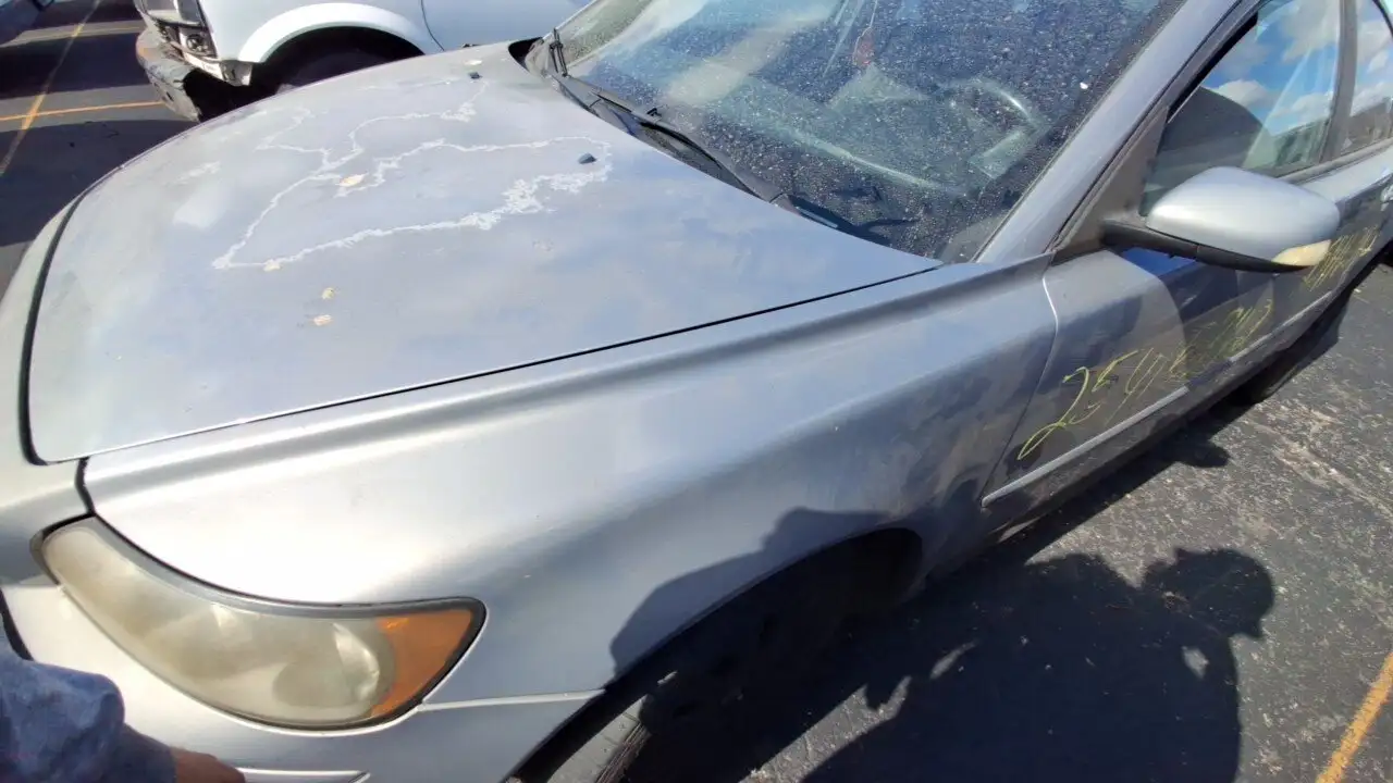 Photo of 2004 Volvo S40