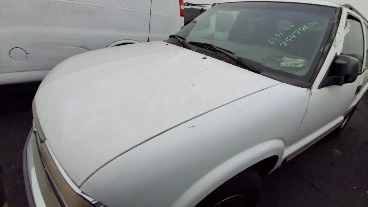 Photo of 2000 Chevrolet Blazer