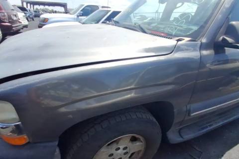 Photo of 2002 Chevrolet Suburban 1500