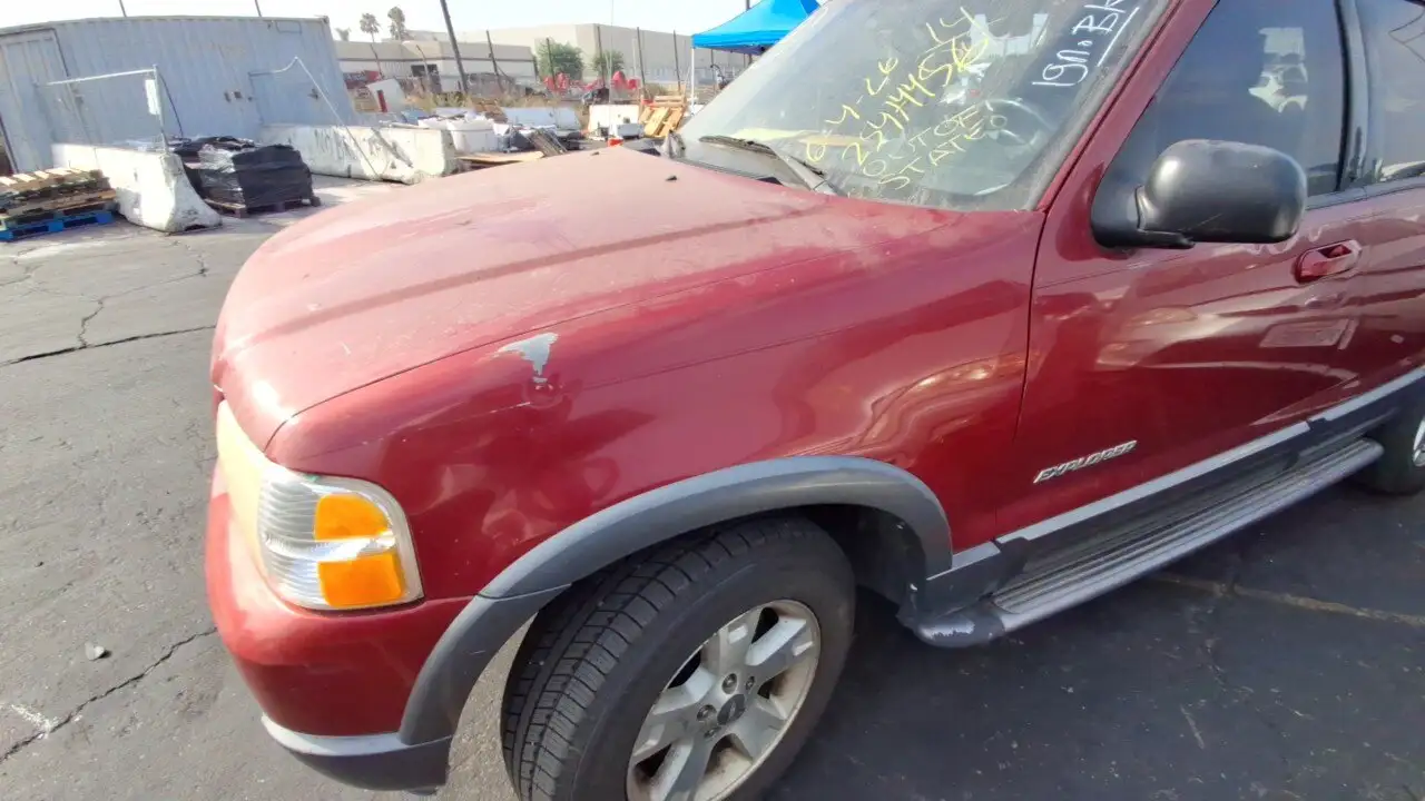 Photo of 2004 Ford Explorer