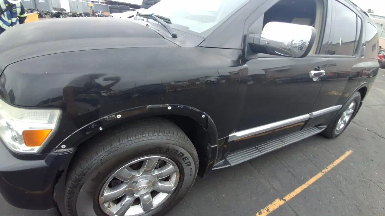 Photo of 2008 Infiniti Qx56